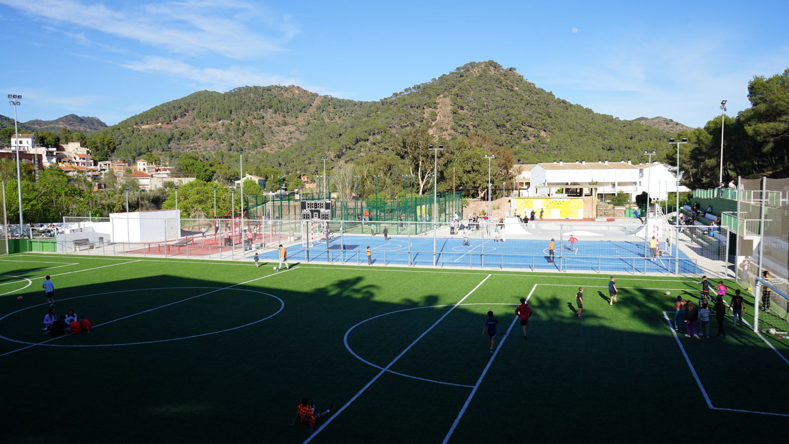 Lee más sobre el artículo Terminan las obras de remodelación del polideportivo